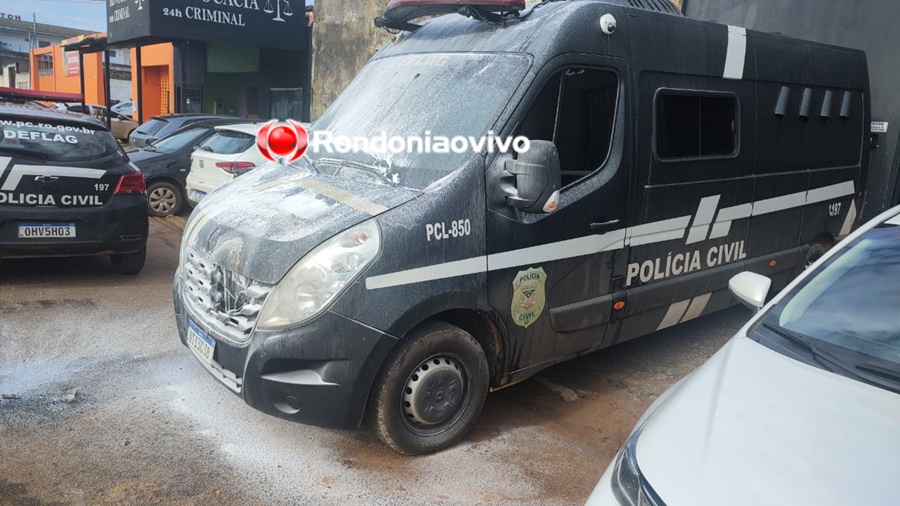 ASSISTA: PC tenta prender bandido que incendiou viatura no Departamento de Flagrantes