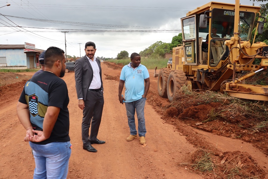 MÁRCIO PACELE: Vereador conquista melhorias para a Rua Mangabeira no bairro Parque Amazônia