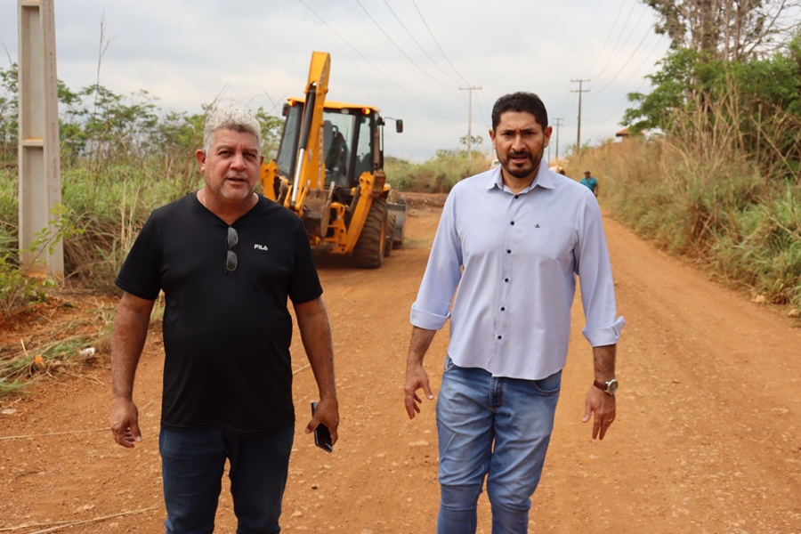 MÁRCIO PACELE: Vereador solicita mutirão de limpeza em rua de bairro da zona Leste