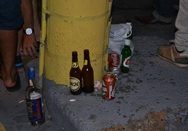 NÃO ACEITOU: Esposa é atacada pelo marido ao pedir para ele parar de beber