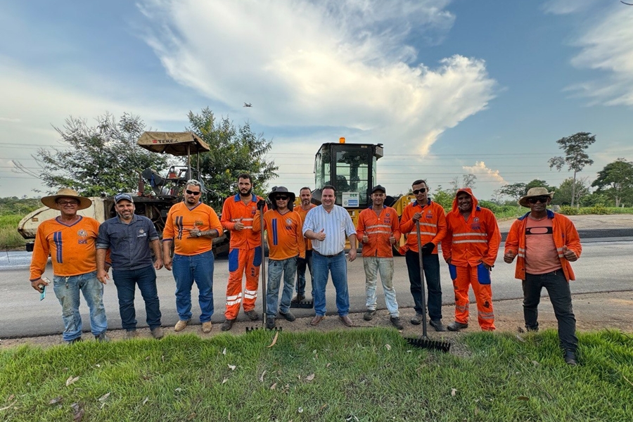 LUÍS DO HOSPITAL: Deputado visita obras de recuperação da RO 464, entre Jaru e Theobroma