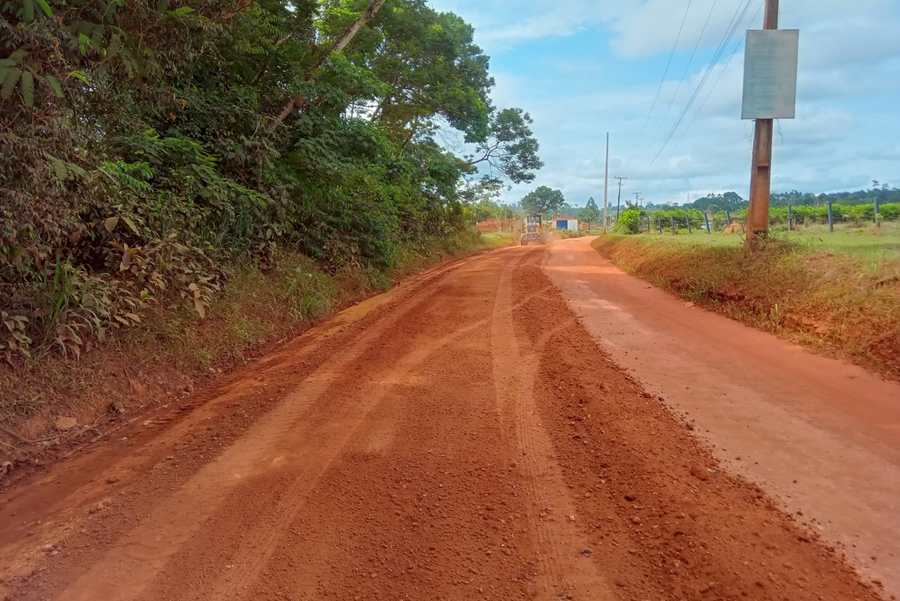 VICINAL: Estrada do Areia Branca recebe serviços de recuperação