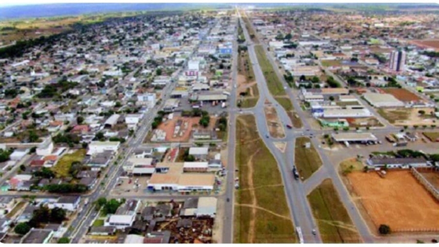 CHUPINGUAIA: Deputado propõe construção de praça pública em parceria com Governo e Prefeitura