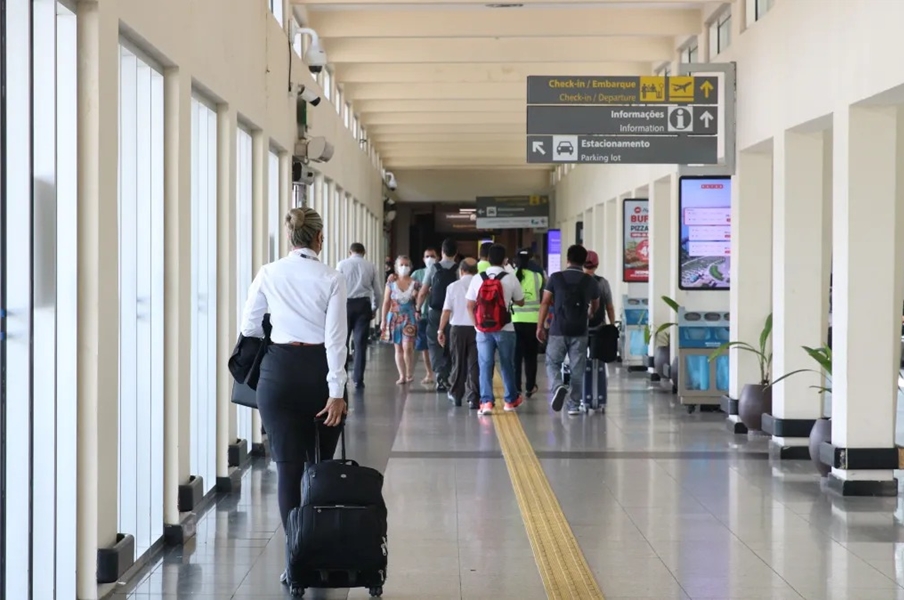 VIOLENTOS: Novas regras da Anac visam punir passageiros aéreos indisciplinados