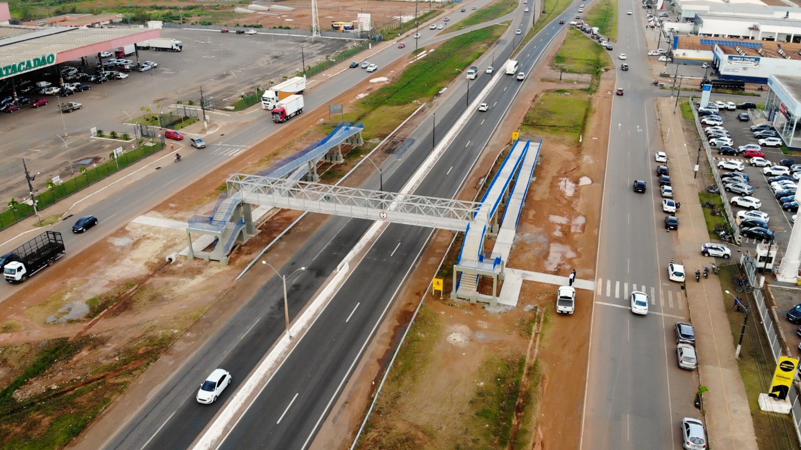 SEGURANÇA: DNIT entrega passarelas para travessia de pedestres em Porto Velho