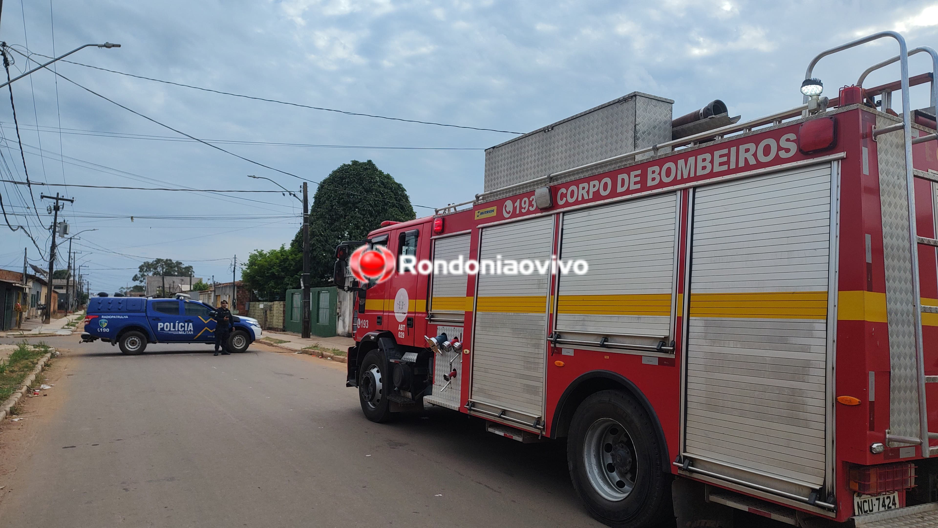 VÍDEO: Residência pega fogo na zona Leste da capital