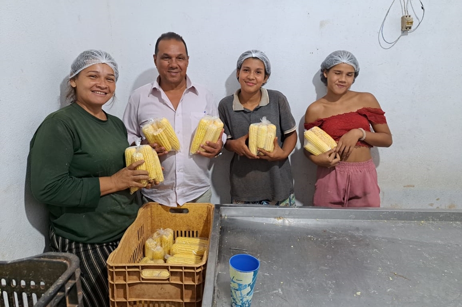 JURANDIR BENGALA: Vereador visita produtores e ouve demandas de setor Chacareiro