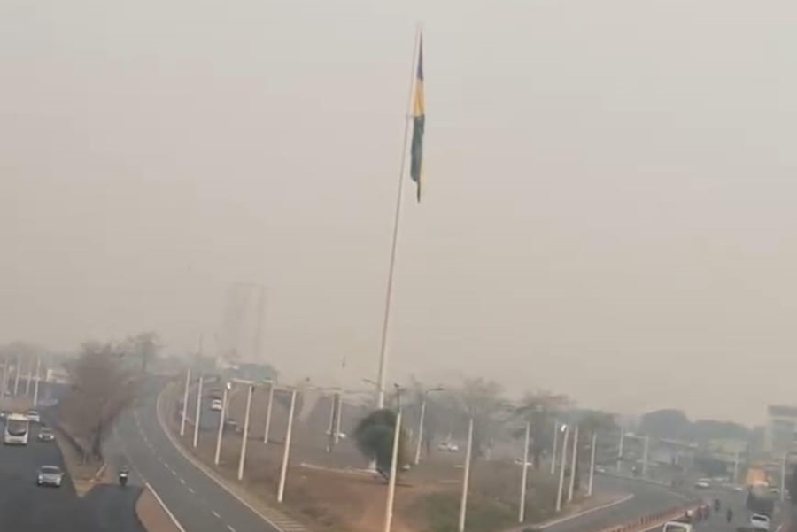 PORTO VELHO: Capital amanhece sob densa camada de fumaça; queimadas agravam situação 