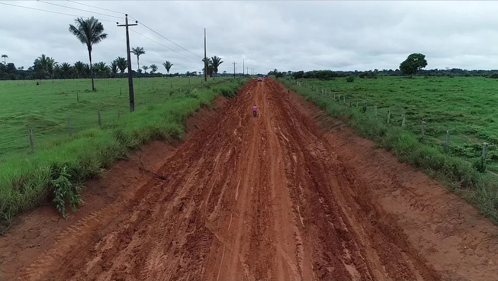 RODRIGO CAMARGO: Deputado pede asfaltamento do B-40 entre Monte Negro e Alto Paraíso