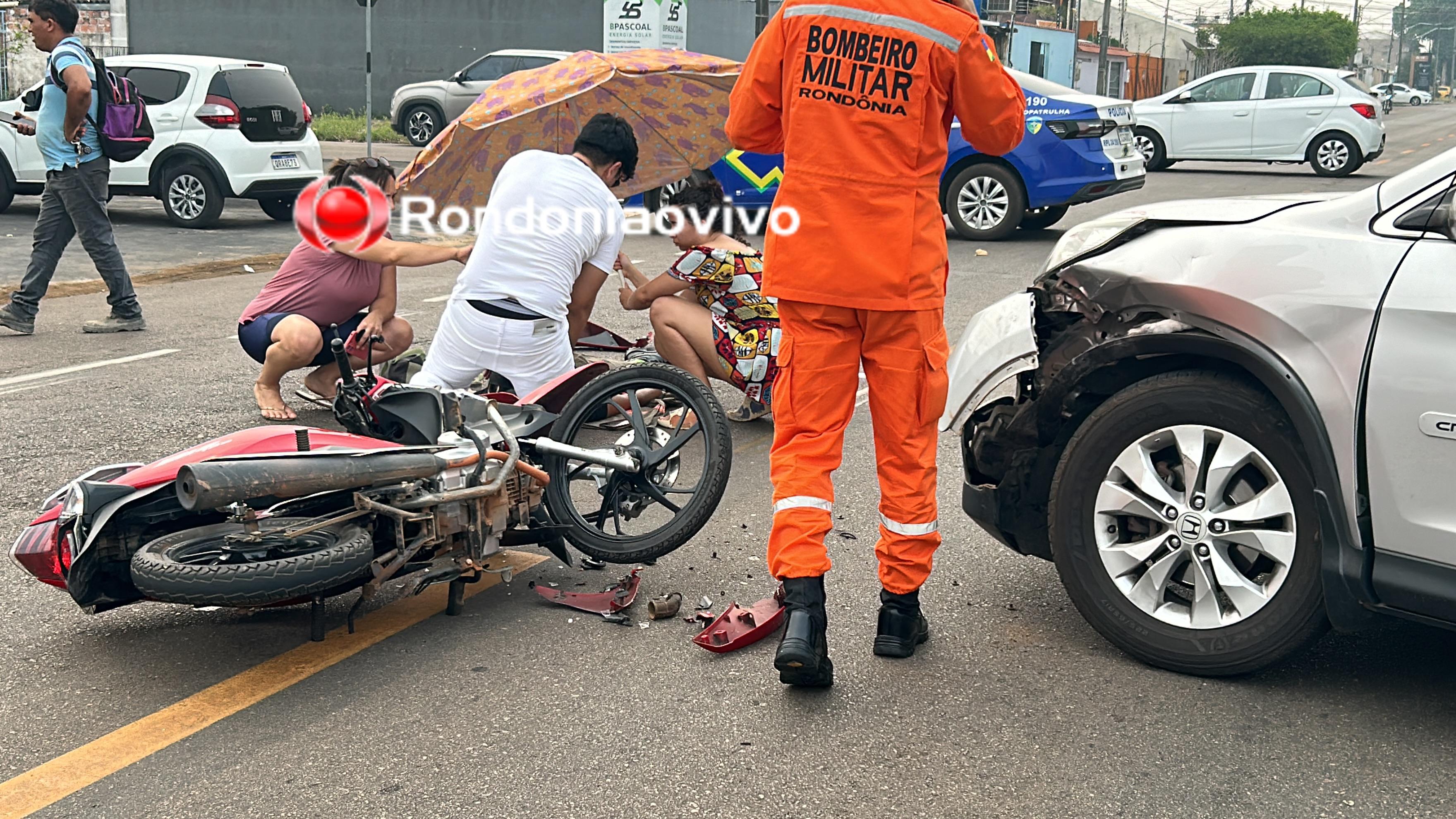 URGENTE: Mulher em CR-V tenta fazer retorno e provoca acidente com motociclista