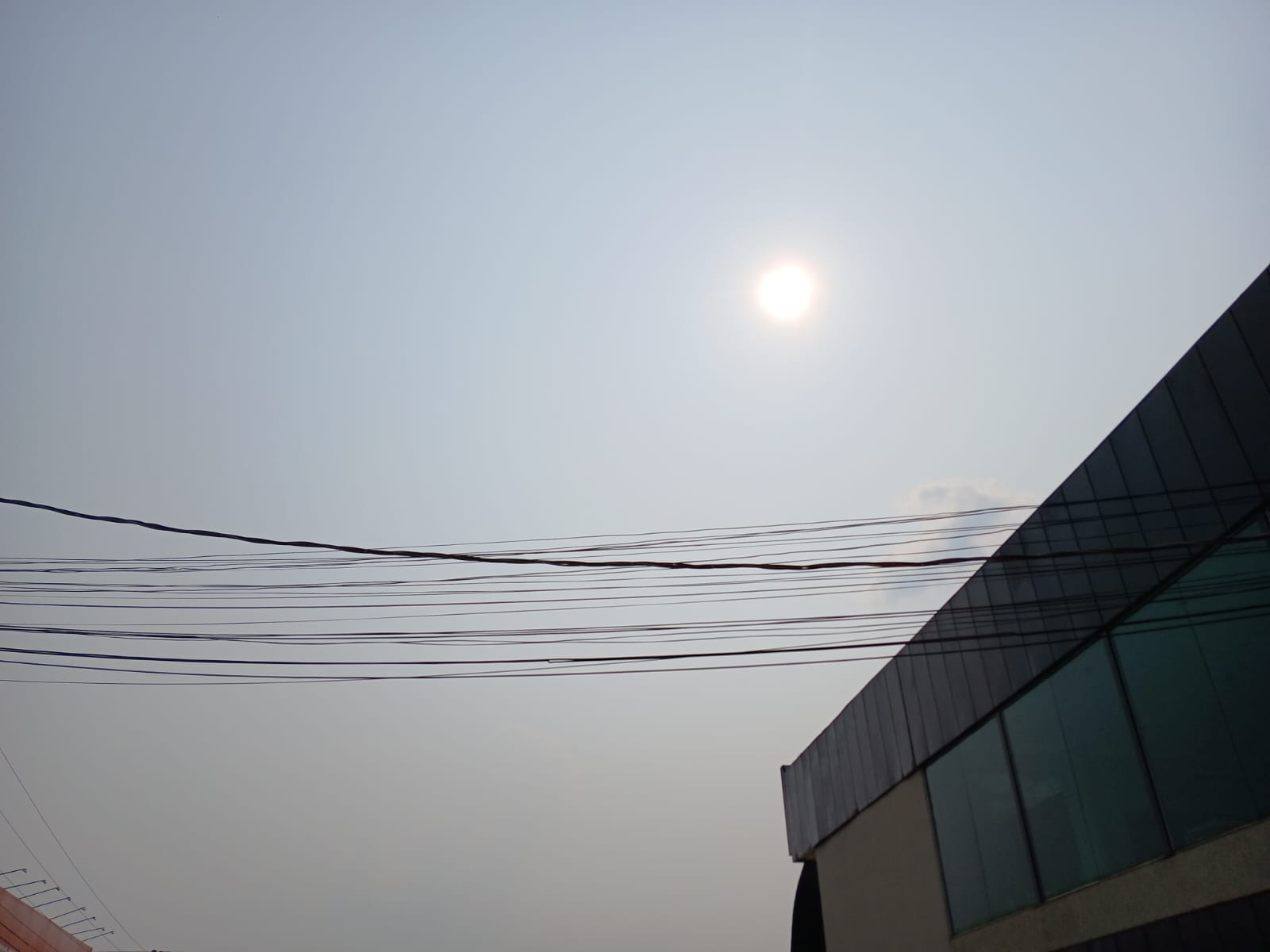 TEMPESTADES: Domingo de sol e possíveis temporais em RO durante o dia de votação