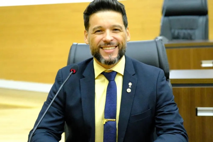 RODRIGO CAMARGO: Deputado pede nova escola de ensino fundamental e médio para Ariquemes