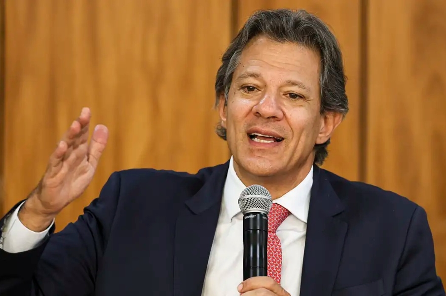 MUDANÇA: Haddad anuncia isenção de IR para quem ganha até R$ 5 mil