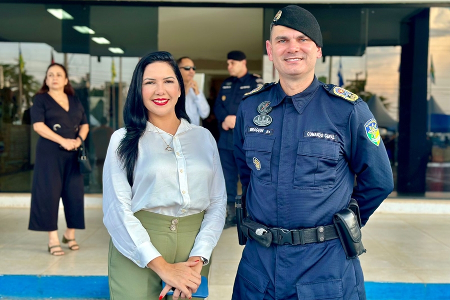 CRISTIANE LOPES: Deputada prestigia os 49 anos da Polícia Militar de Rondônia