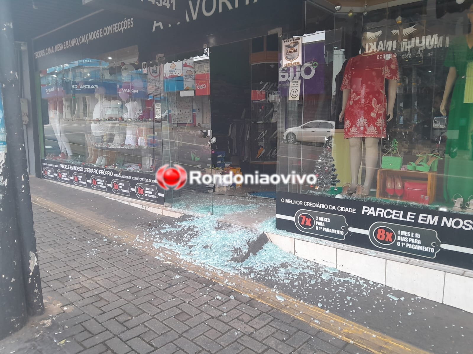 MADRUGADA: Ladrões fazem arrastão em loja na Avenida 7 de Setembro 