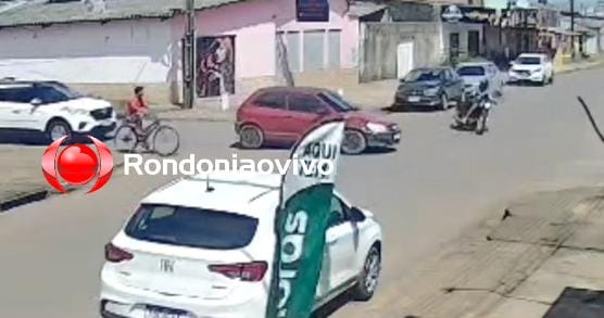 PERDEU O CONTROLE: Motociclista sofre queda após  evitar bater em carro que forçava passagem 
