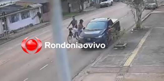 VÍDEO: Ladrões são flagrados furtando mercadorias dentro de carro na Duque de Caxias 