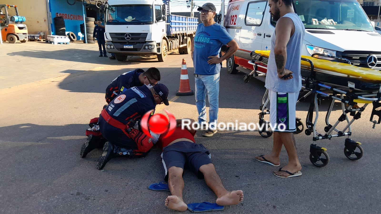 URGENTE: Pai e filho sofrem grave acidente a caminho de escola 