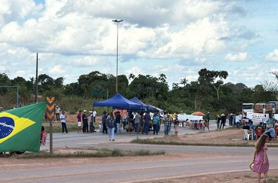 ESTÁ PASSANDO: PRF confirma que a BR-364 amanheceu liberada no km 563