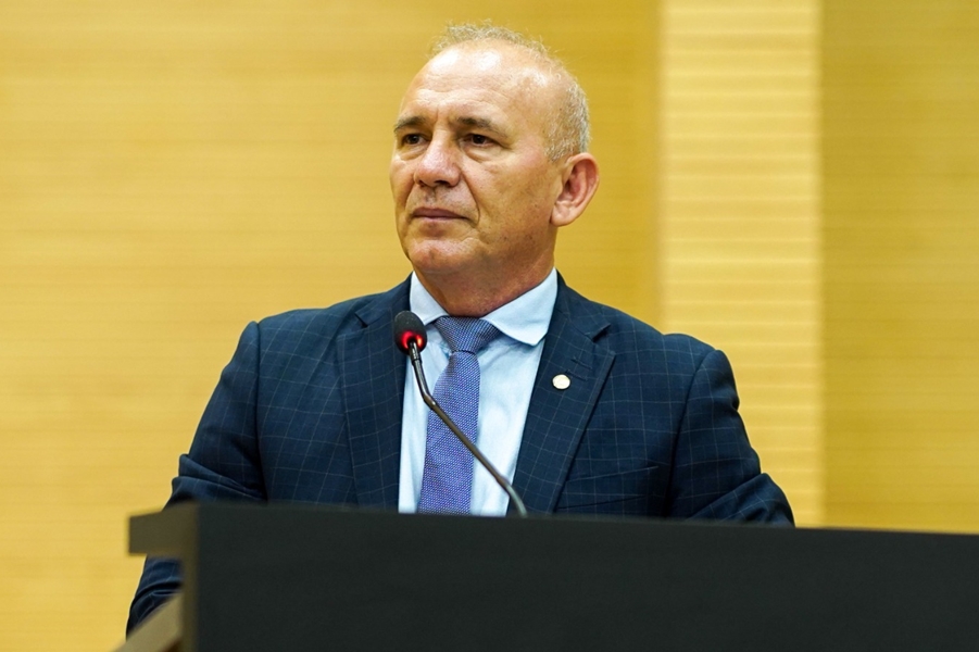 EZEQUIEL NEIVA: Deputado propõe homenagem a redatores oficiais e equipe do Nufis na Alero