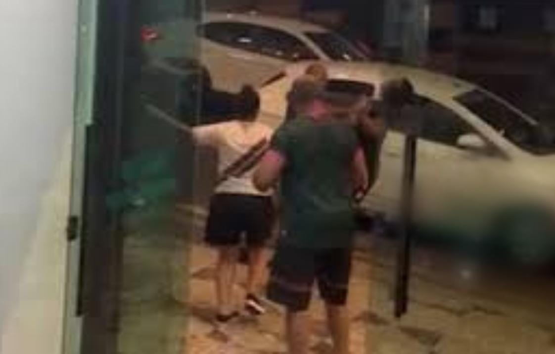 ACUSADO FUGIU: Grávida é surrada pelo marido após discussão por ciúmes em conveniência 