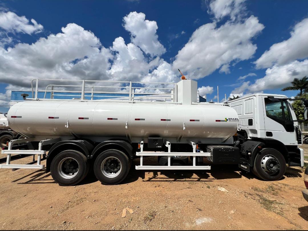 LUIZINHO GOEBEL: SEMOSP de Campo Novo de Rondônia recebe caminhão pipa com recurso