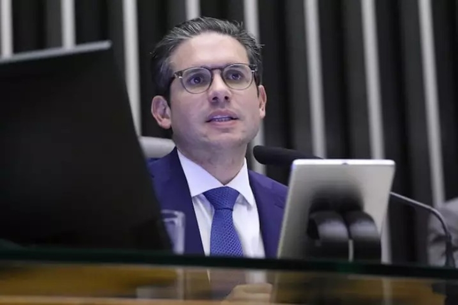 DESGASTE PRÓPRIO: Hugo Motta pede fim de sessões de homenagem a Bolsonaro