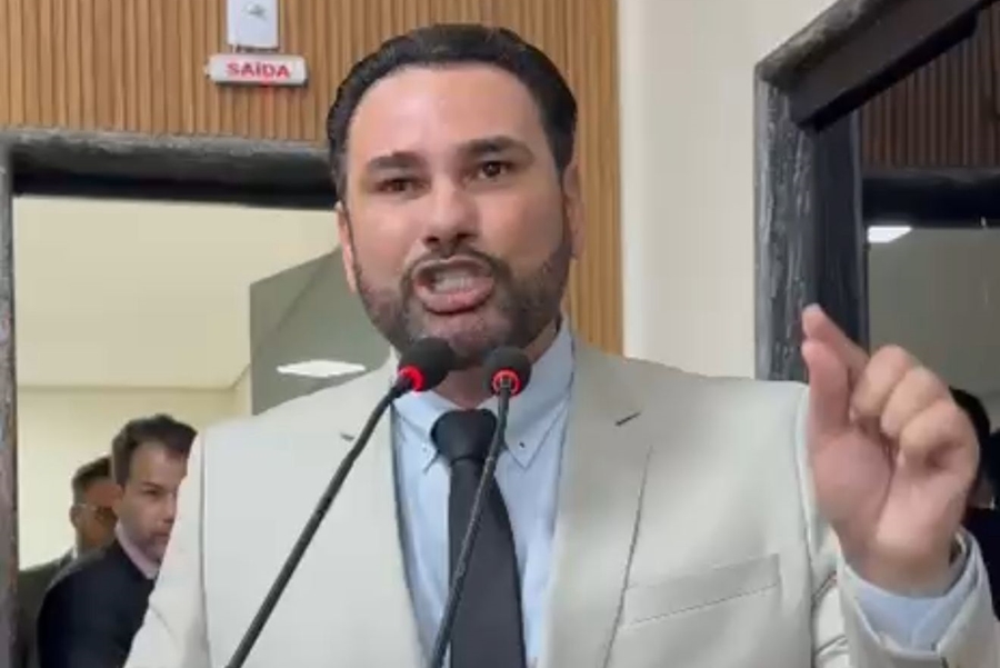 MARCOS COMBATE: Vereador cobra concurso público para saúde e educação em Porto Velho