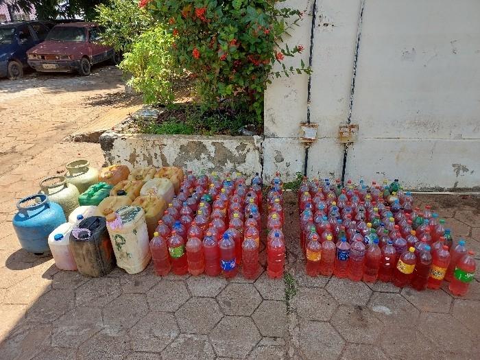 OPERAÇÃO: Polícia apreende 600 litros de gasolina e prende dupla por contrabando 