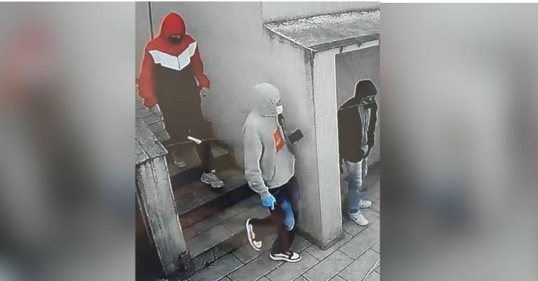 AMARRADOS: Comerciantes e os filhos são feitos reféns durante assalto em oficina 