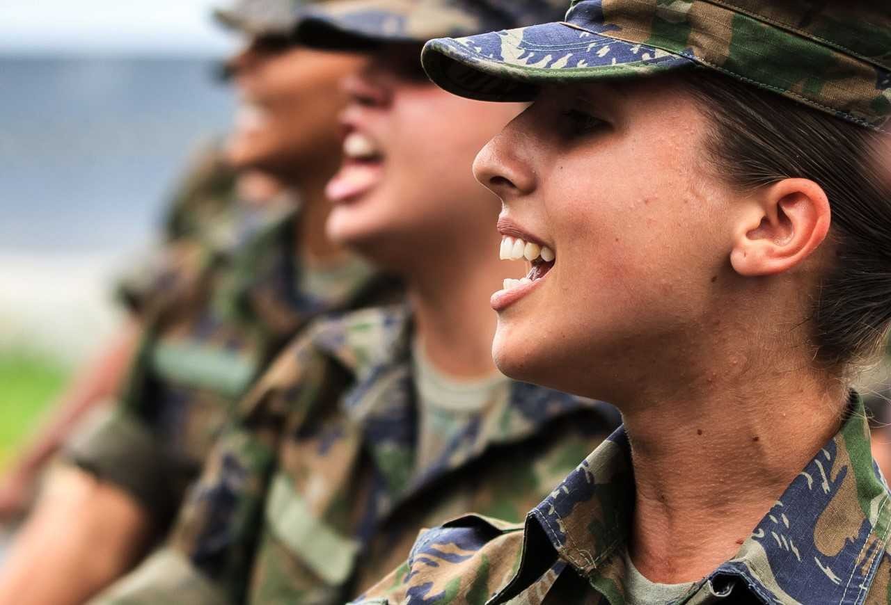 MARCO HISTÓRICO: Forças armadas ingressam voluntárias no serviço militar inicial feminino