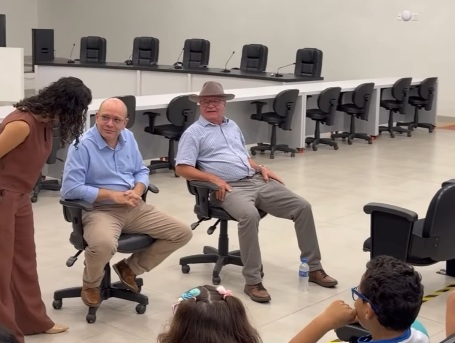 INTEGRAÇÃO: Alunos do SESI visitam Câmara de Vilhena e participam de atividade de cidadania