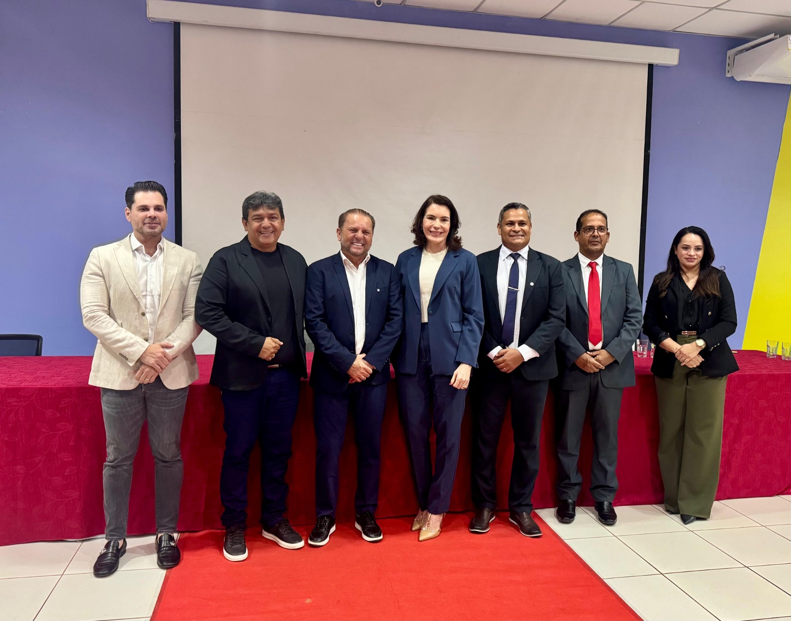 ACADÊMICOS DE DIREITO: Cirone faz palestra sobre mitos e desafios na era da informação na vida pública