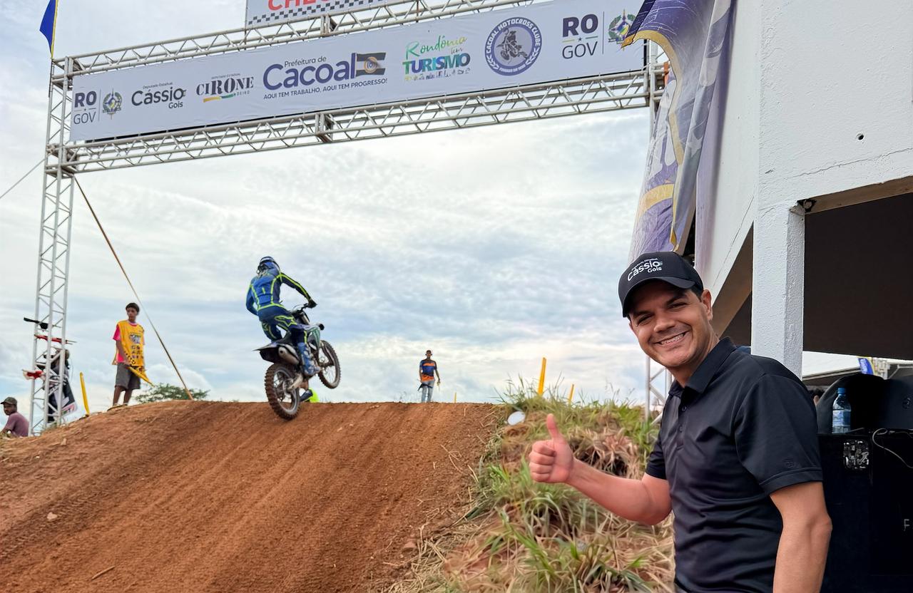 CÁSSIO GOIS: Deputado impulsiona turismo e Campeonato de Motocross reúne multidões