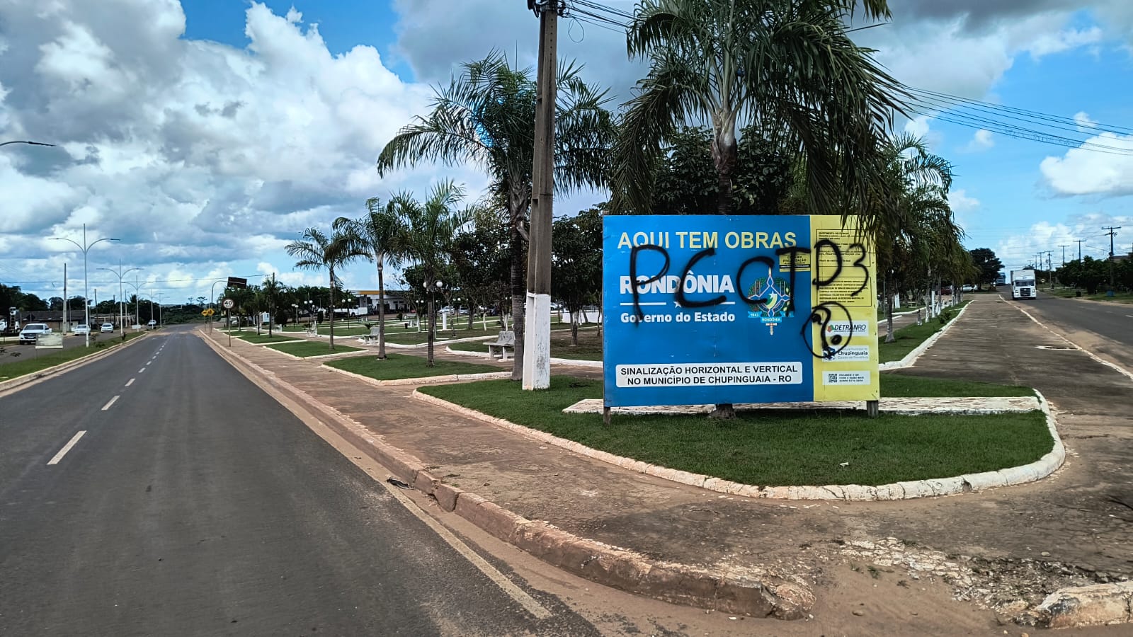 EM CHUPINGUAIA : Facções criminosas assustam população com ataques e pichações