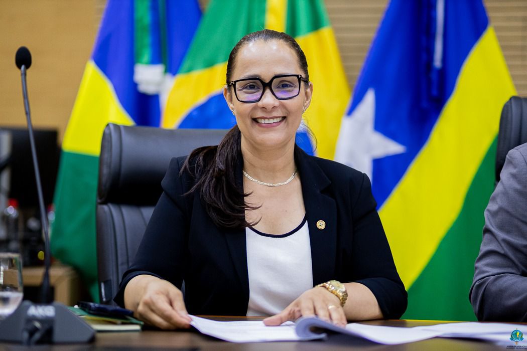 ROSANGELA DONADON: Recurso destinado pela deputada garante reforma da Escola Clair da Silva Weyh 