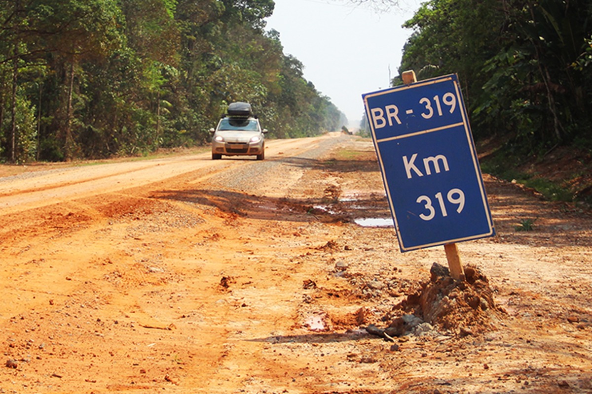 MANAUS-PORTO VELHO: Construtora do AM vence licitação para obras em trecho estratégico da BR-319