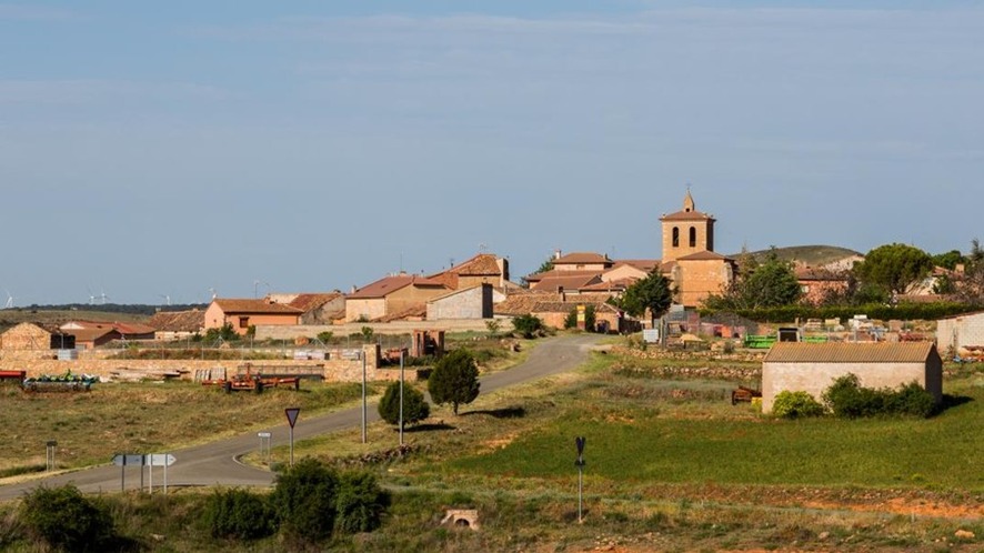 QUER IR PRA LÁ?: Cidade de 40 pessoas oferece casa de graça e emprego na Espanha