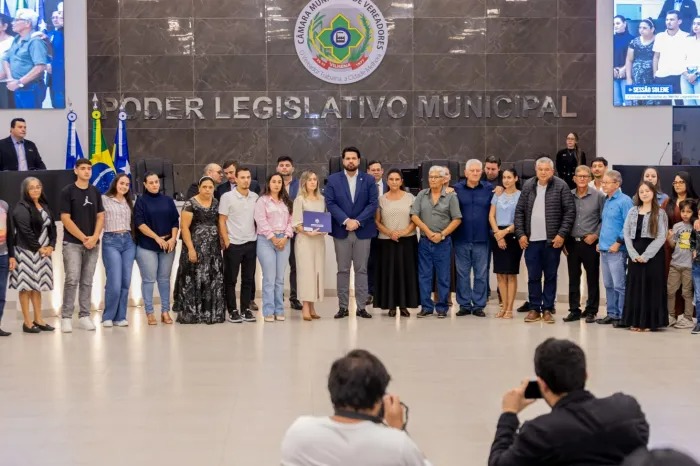 EM VILHENA: ALE-RO realiza homenagem a ex-vereador Nego durante sessão solene