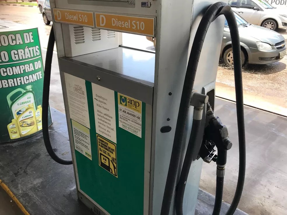 VAI SUBIR?: Governo encerra subsídio de R$ 0,35 no diesel e avalia fim de outros descontos