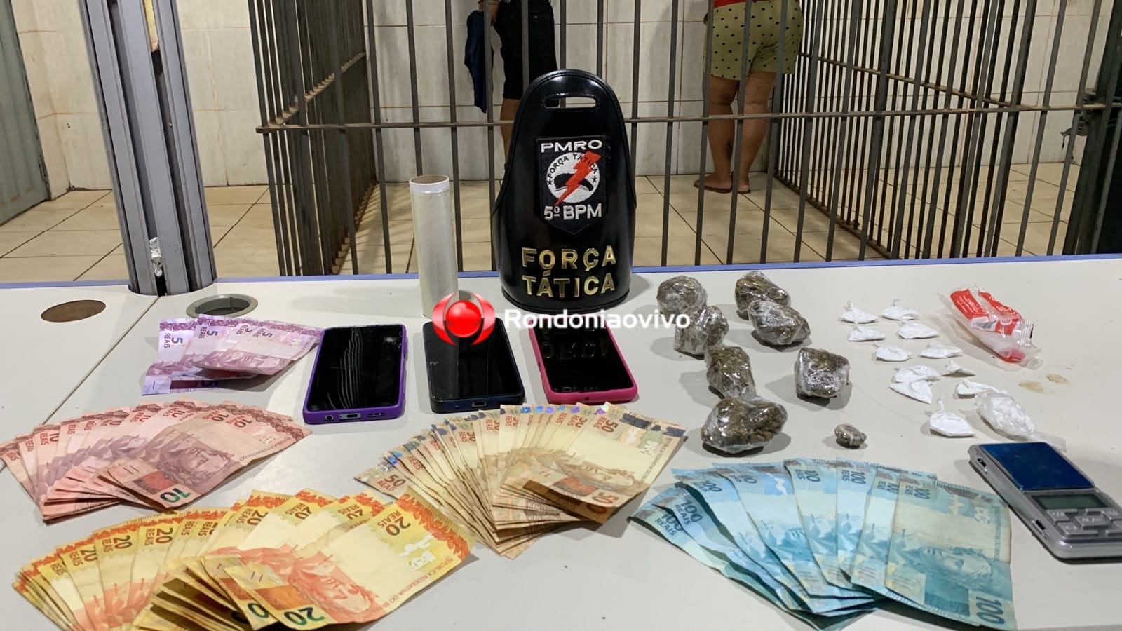NO SOCIALISTA: Força Tática do 5° Batalhão fecha boca de fumo e prende casal
