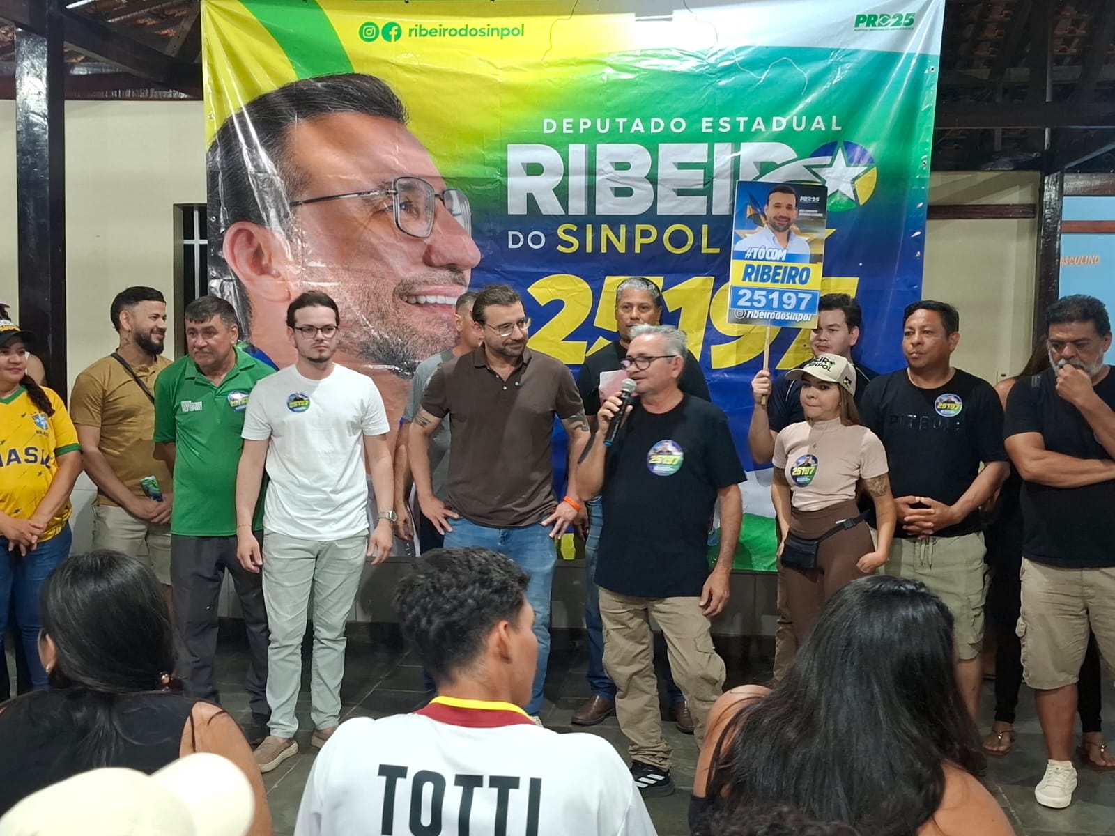 BASE FORTE: Mega reunião mostra força de Ribeiro do Sinpol em Porto Velho