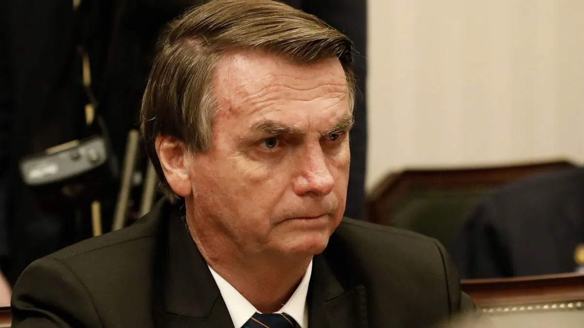 STF: Defesa de Bolsonaro pede suspensão do cumprimento da pena