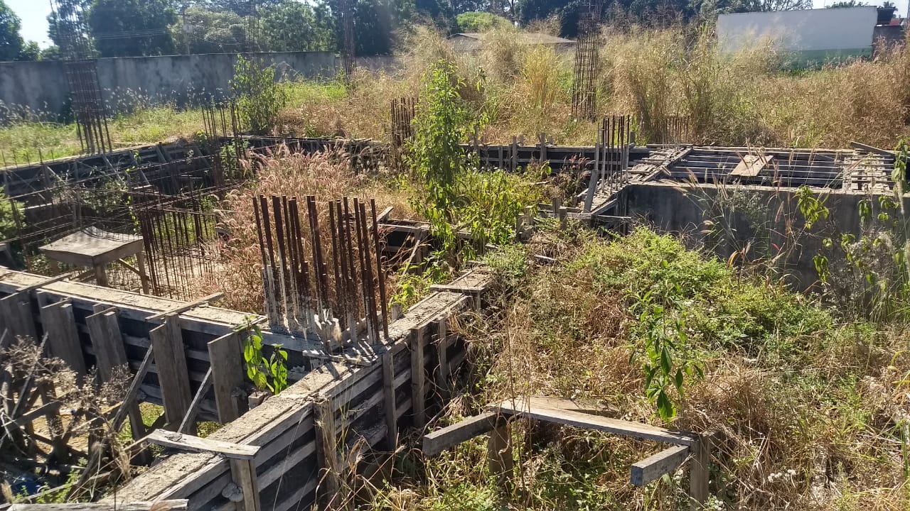 ENGESSADO: Obra do Hospital Regional de Ariquemes está parada há três anos