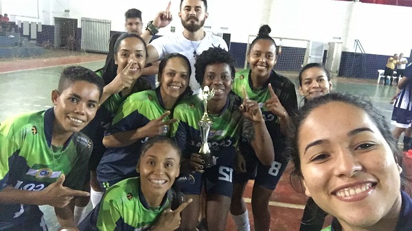 CONQUISTA: Time feminino de futsal de Cacoal ganha competição no Mato Grosso