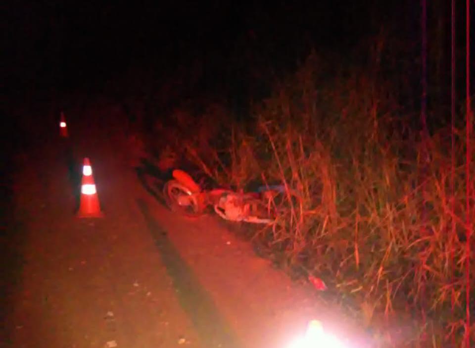 EMBOSCADA: Motociclista é assassinado a tiros em estrada de Rondônia