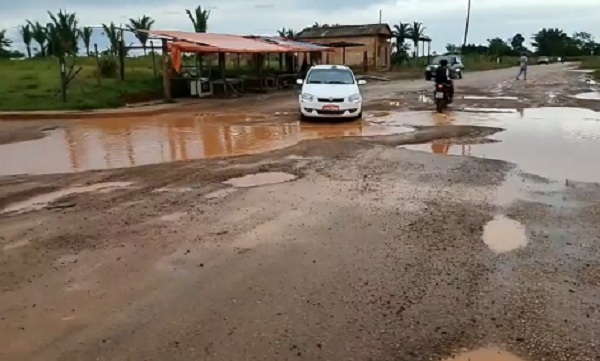 SEM CONDIÇÕES: Moradores do Cristal da Calama enfrentam “rally” para chegar em casa