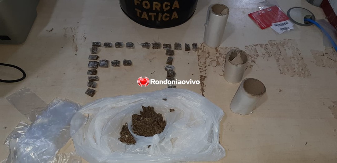 TRAFICANDO: Adolescente é flagrado com quase 30 porções de droga no bolso