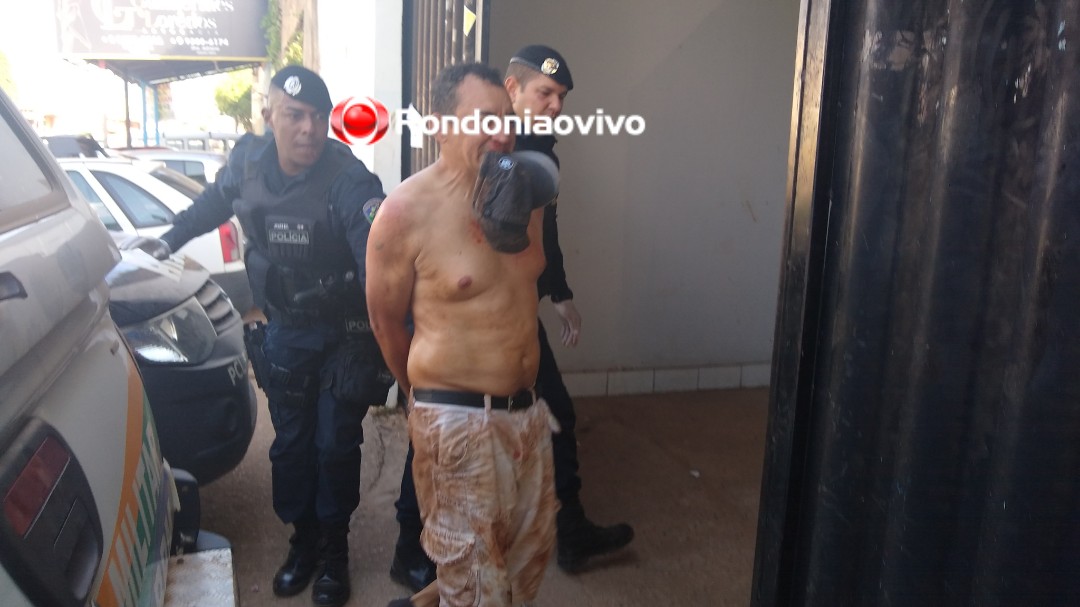 ENSANDECIDO: Homem ameaça agente penitenciário, destrói carro e é surrado