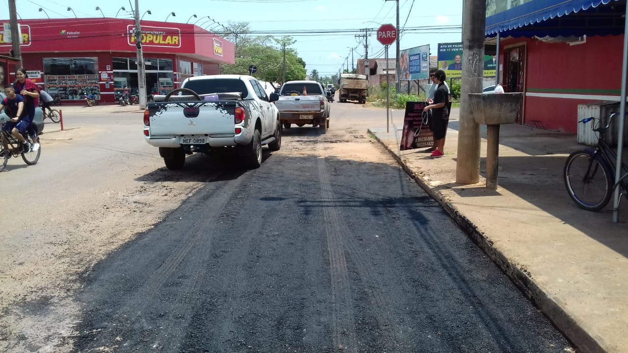 SEMISB: Serviços de tapa-buracos é realizado a pedido do vereador Márcio Miranda